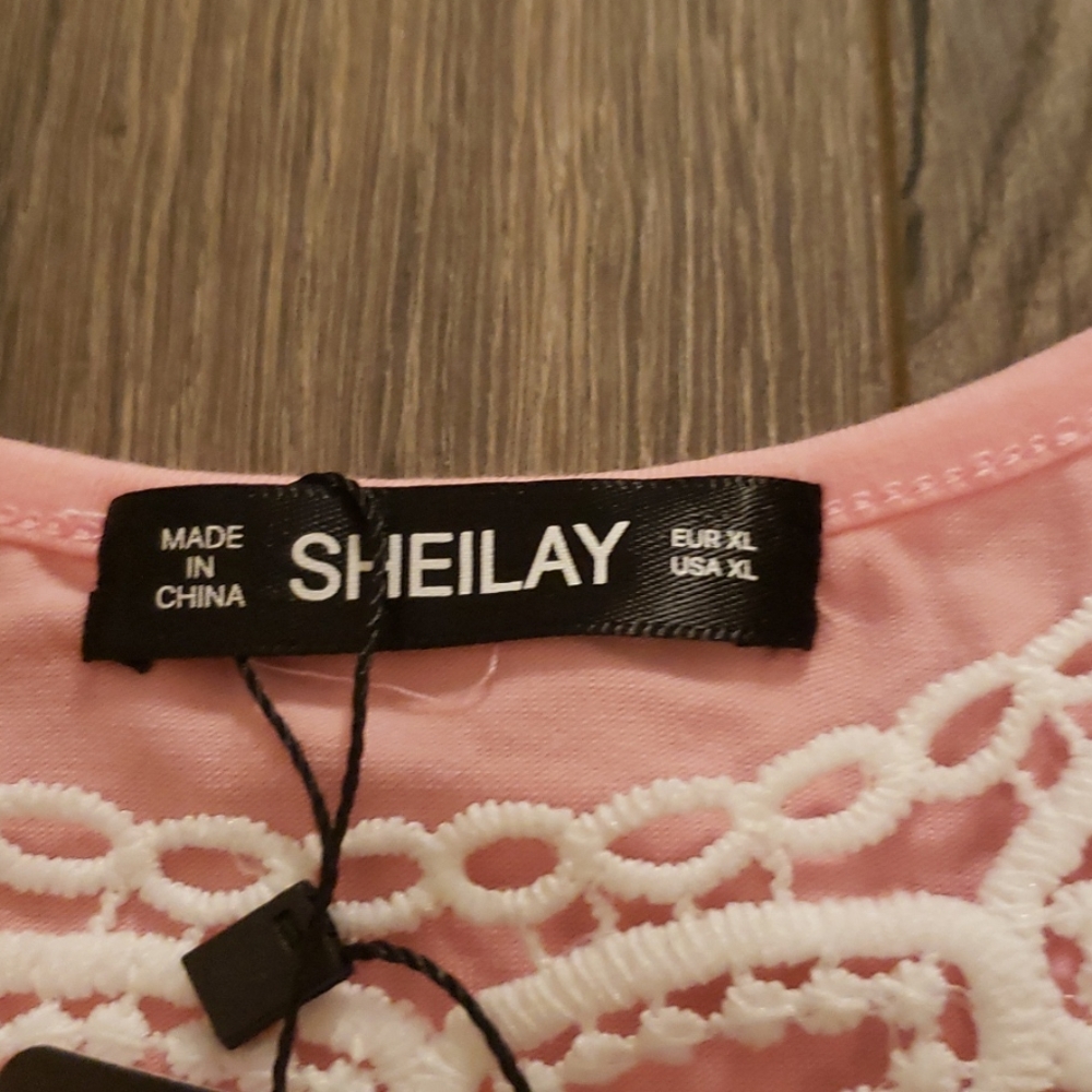 Pink top - Picture 3 of 4